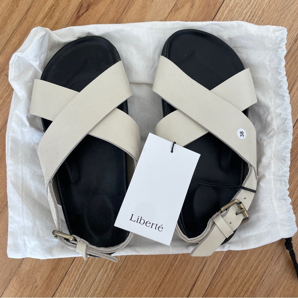 Liberte Leather Capri Sandal White NWT